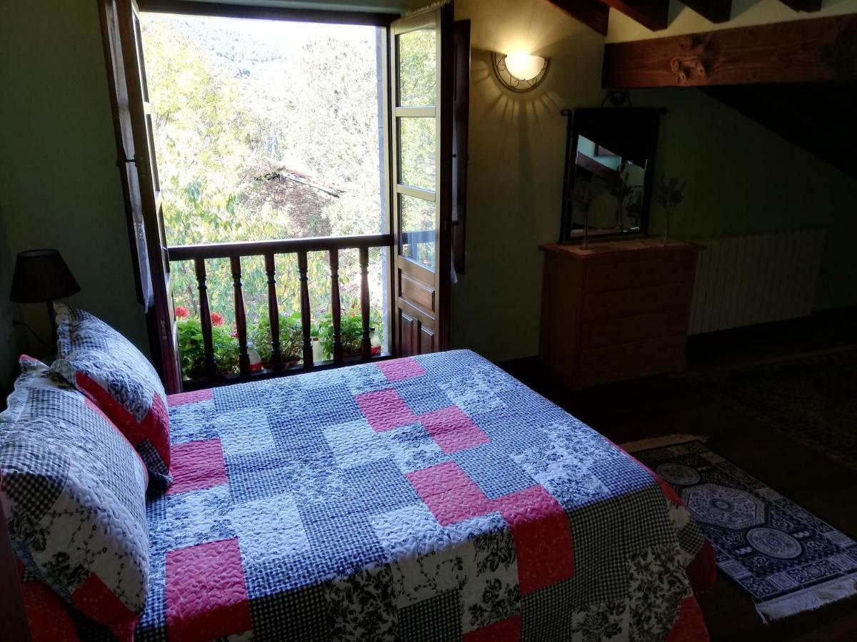 Casa Rural Josefina Aliezo エクステリア 写真